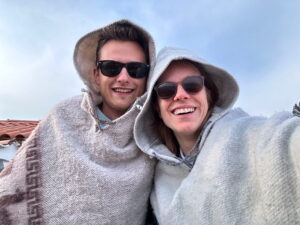 Peru Souvenir: Dafür würden wir sofort wieder nach Peru reisen Poncho Alpaca Peru
